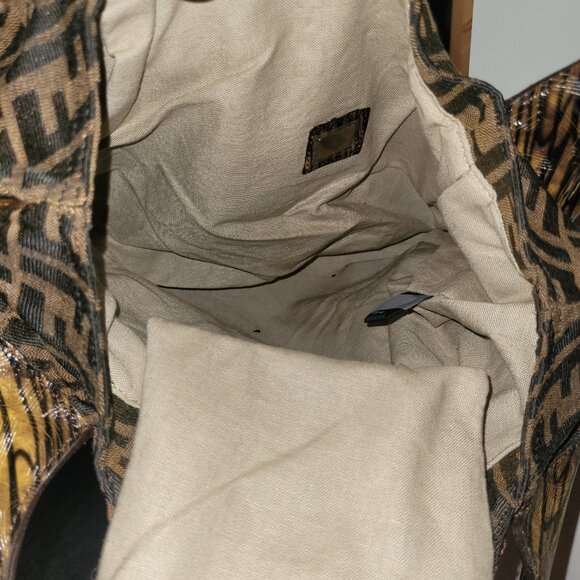 Authentic Fendi Spy Bag - Picture 3 of 9